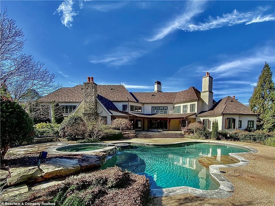 biet thu xa hoa cua The Rock anh 2