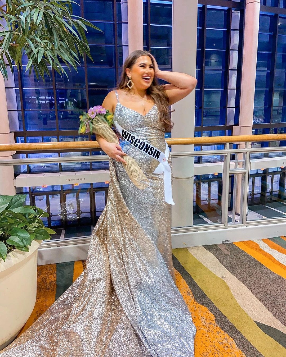 Co gai 100 kg thi Hoa hau My anh 1