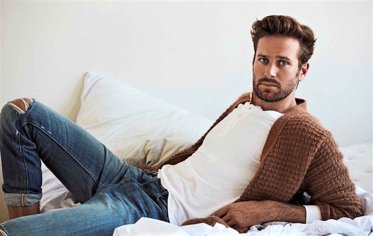 Armie Hammer be boi anh 1