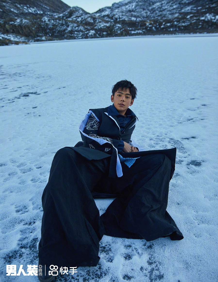 chang trai chan bo lam nguoi mau anh anh 2