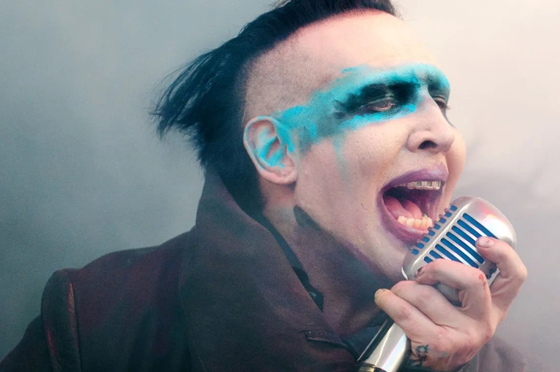 Marilyn Manson - ga rocker quai di co cuoc doi tai tieng hinh anh