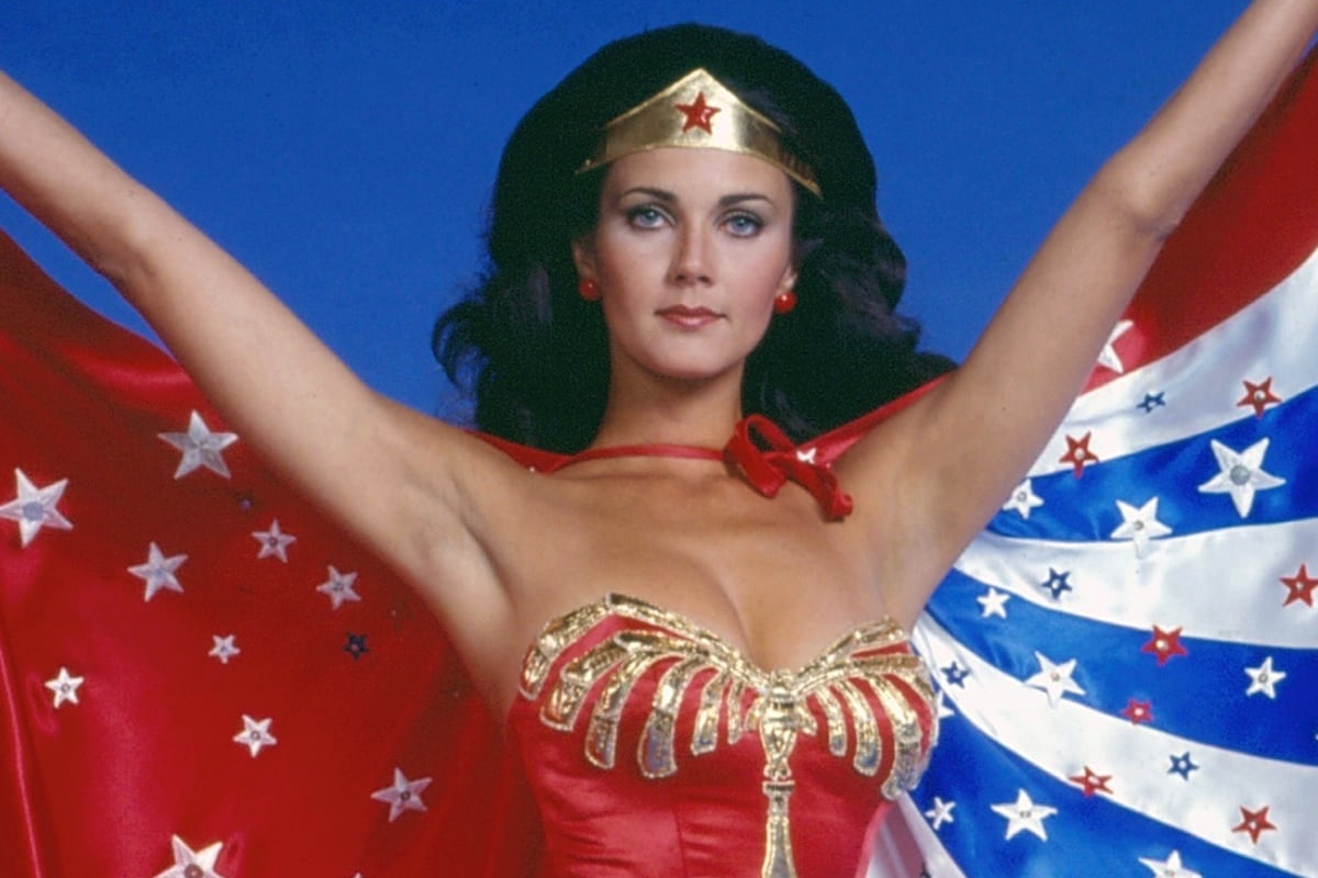 'Wonder Woman' Lynda Carter dau don khi chong qua doi hinh anh