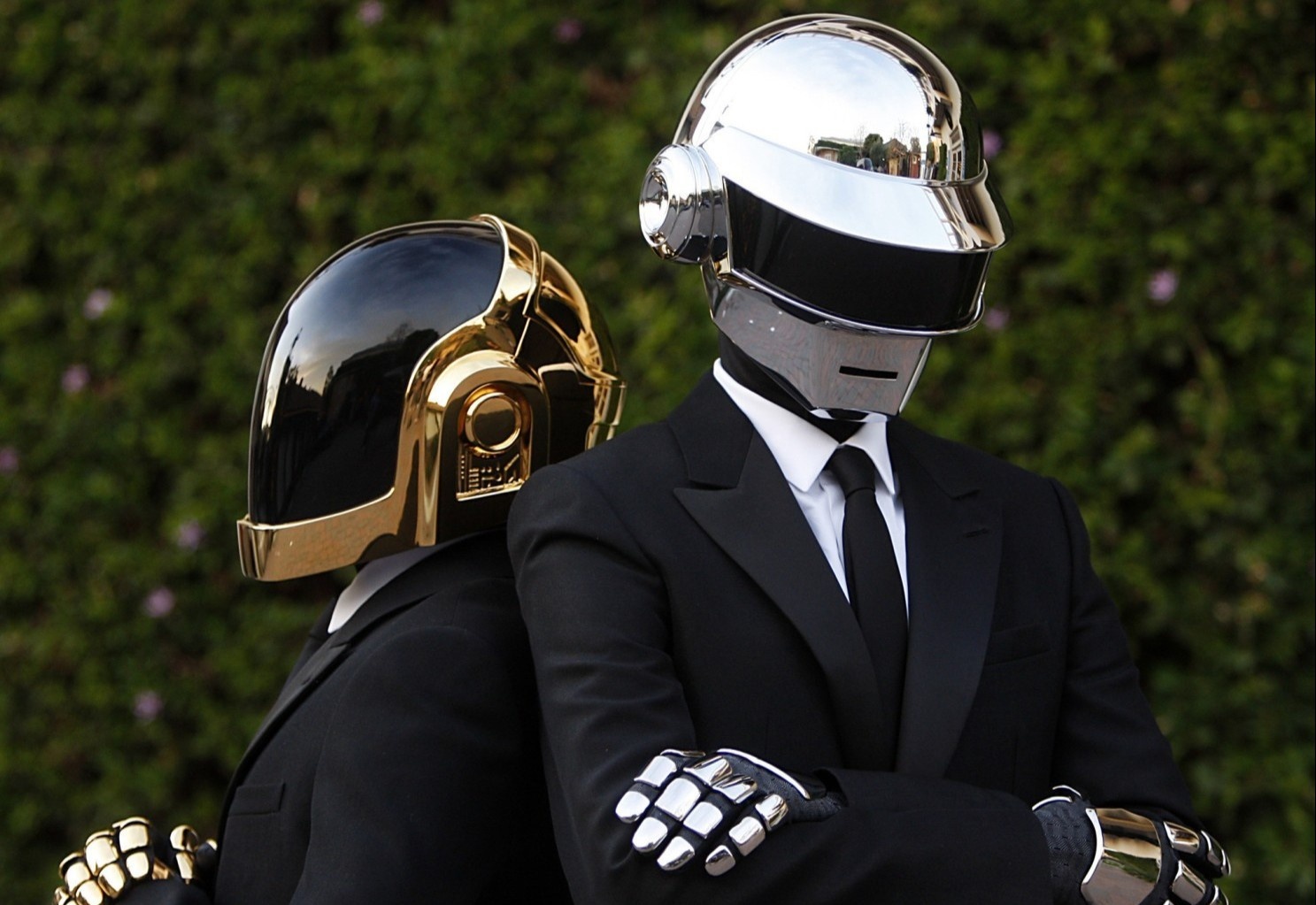 Nhom nhac giau mat Daft Punk tuyen bo tan ra hinh anh