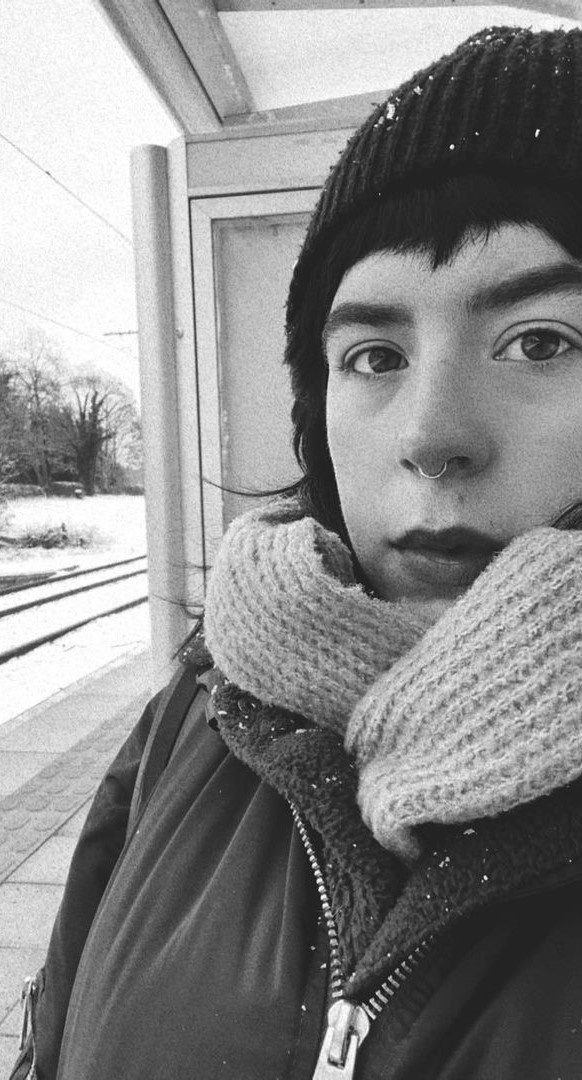 con gai Tom Cruise anh 1