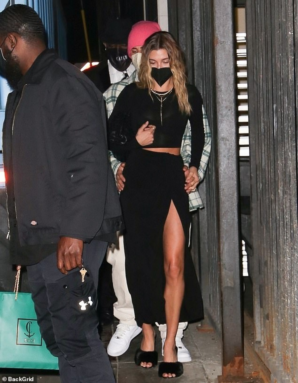 Justin Bieber đón sinh nhật bên vợ ảnh 7 Justin Bieber don sinh nhat ben vo anh 7