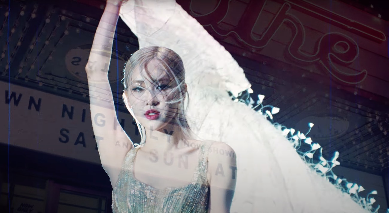 Rosé (BlackPink) diện đầm của Công Trí ảnh 2 Rose (BlackPink) dien dam cua Cong Tri anh 2