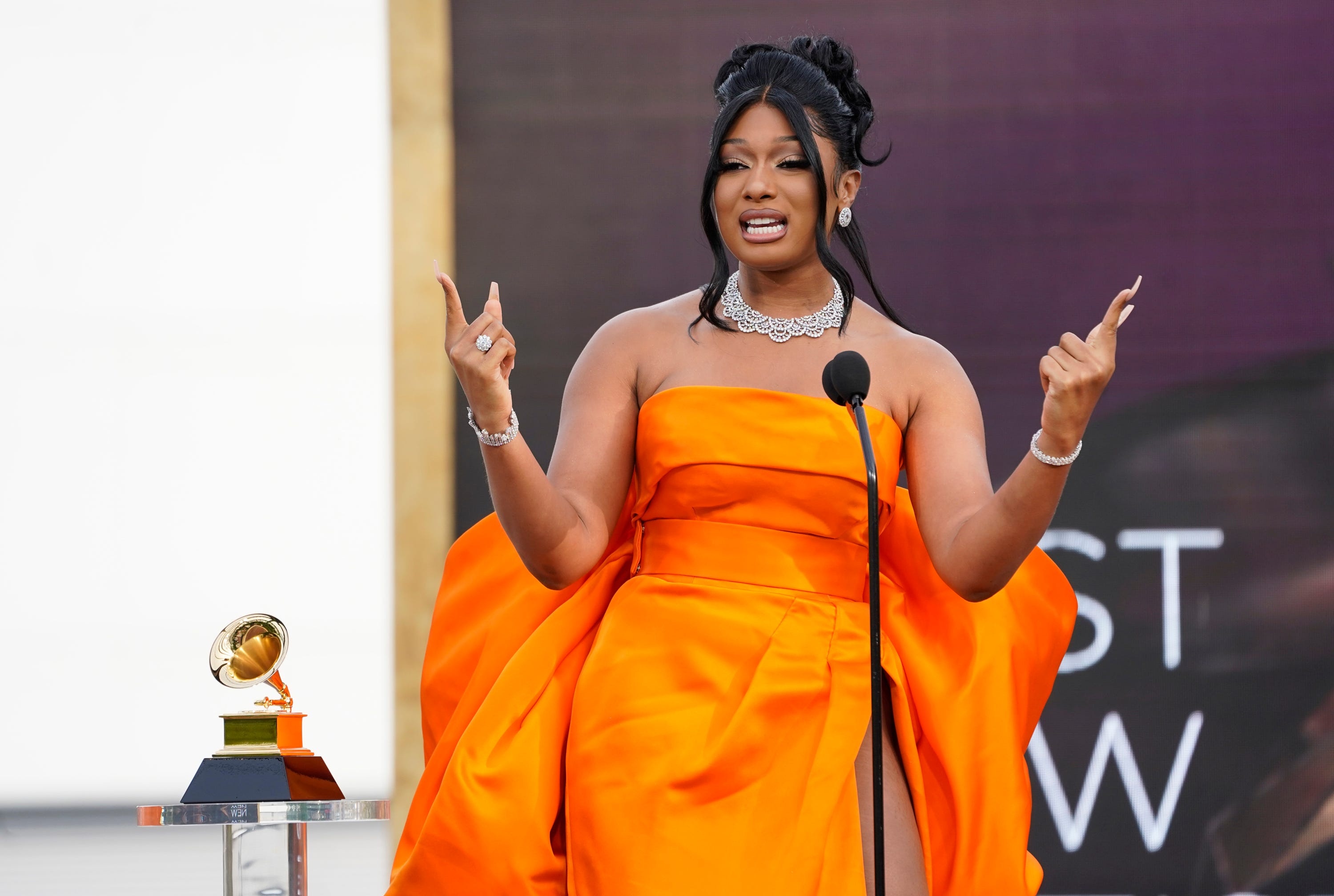 le trao giai grammy 2021 anh 6