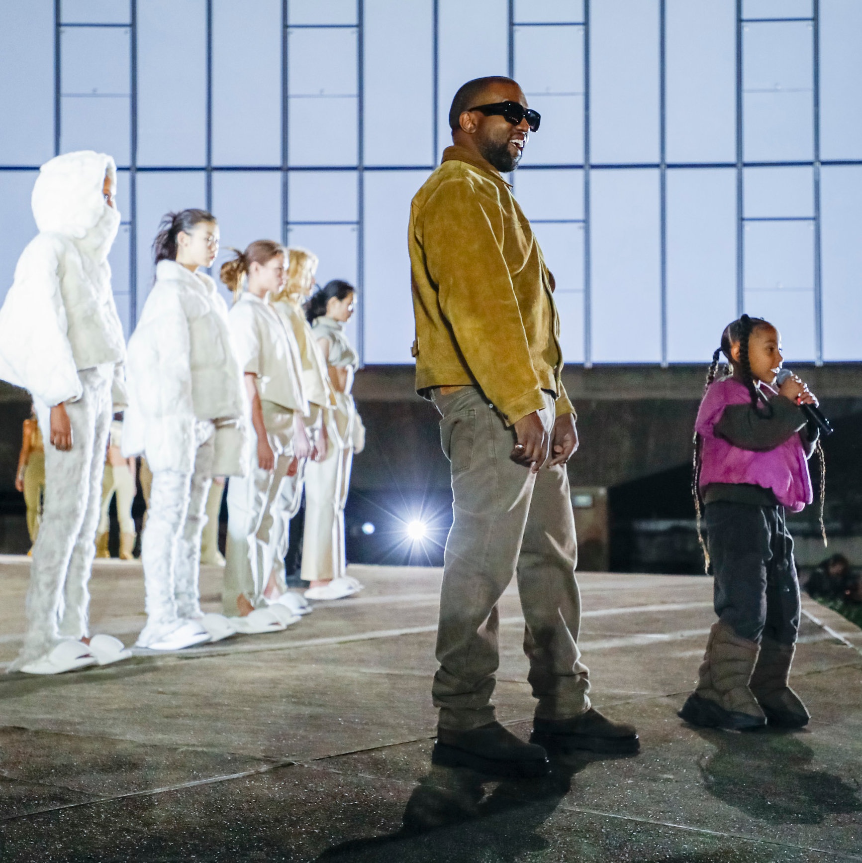 do giau co cua Kanye West anh 2