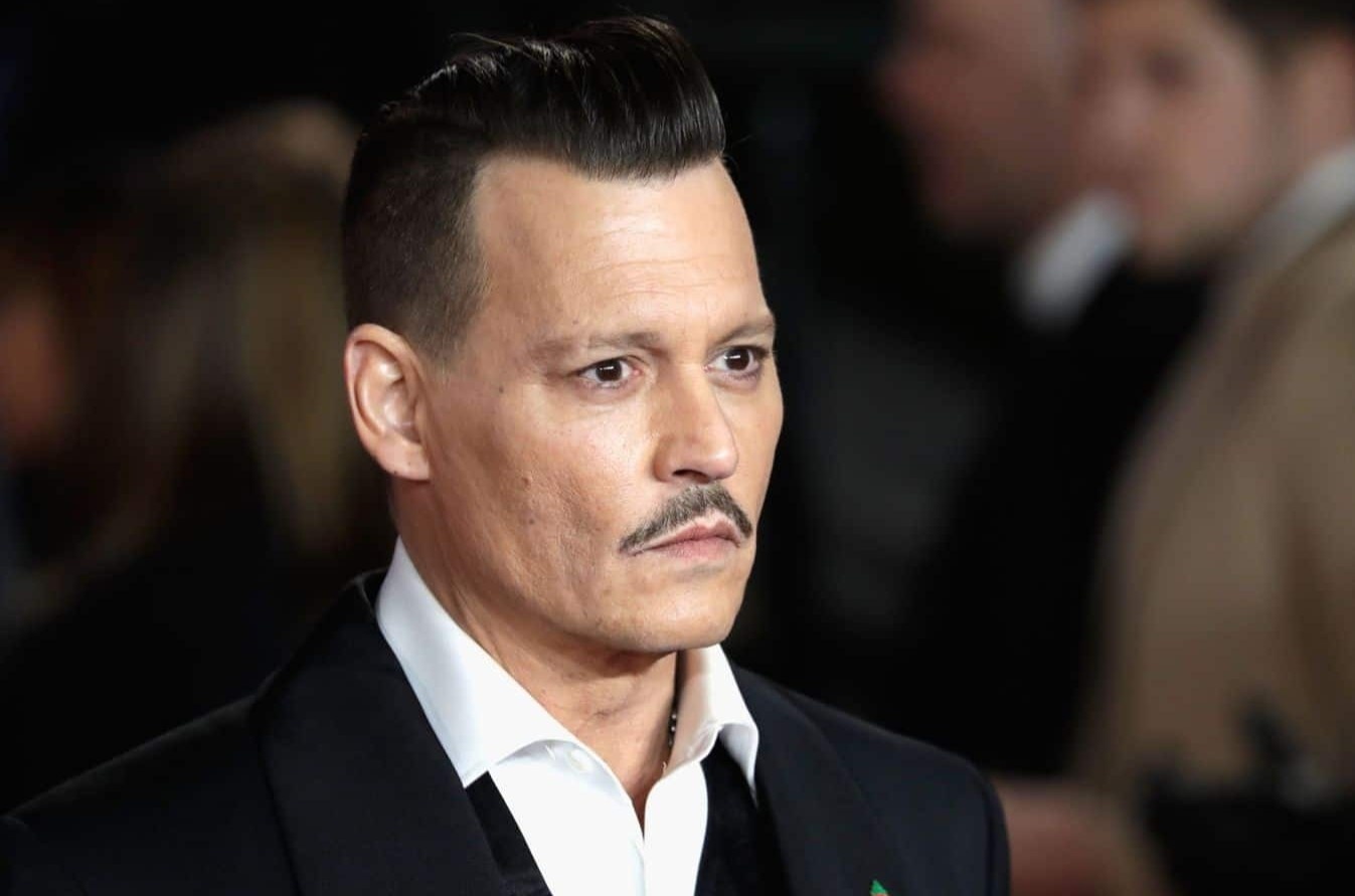 Biet thu cua Johnny Depp bi ke la mat dot nhap hinh anh