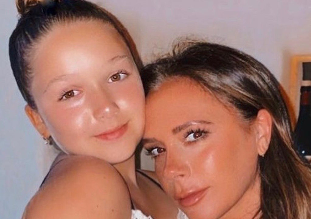 Con gai 10 tuoi trang diem cho Victoria Beckham hinh anh