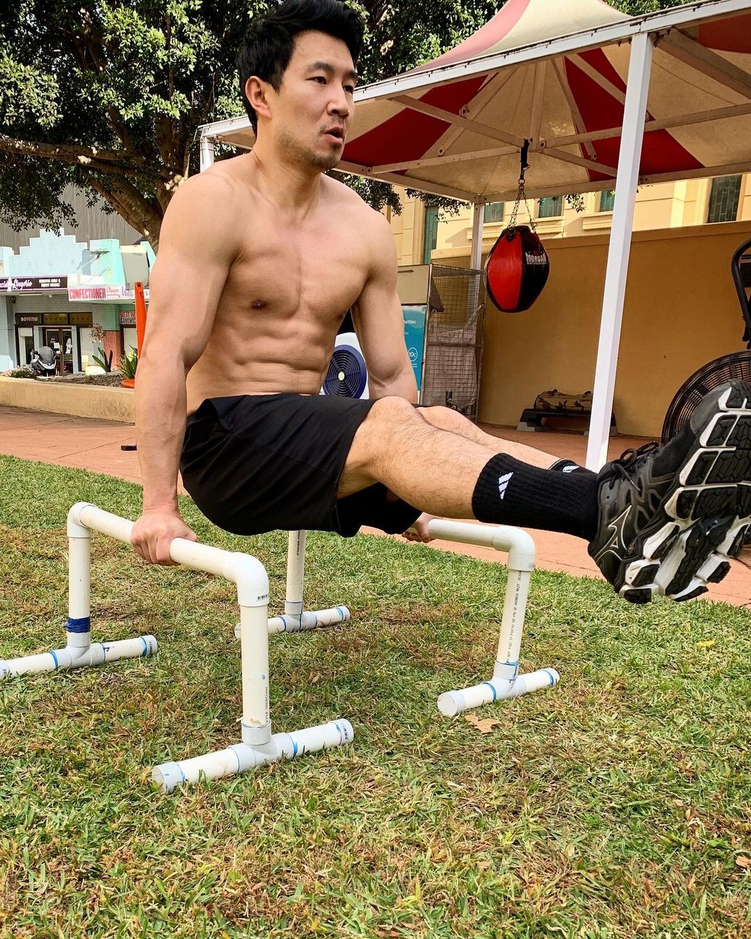 Những sao nam gốc Á nổi tiếng ở Hollywood ảnh 2 Nhung sao nam goc A noi tieng o Hollywood anh 2