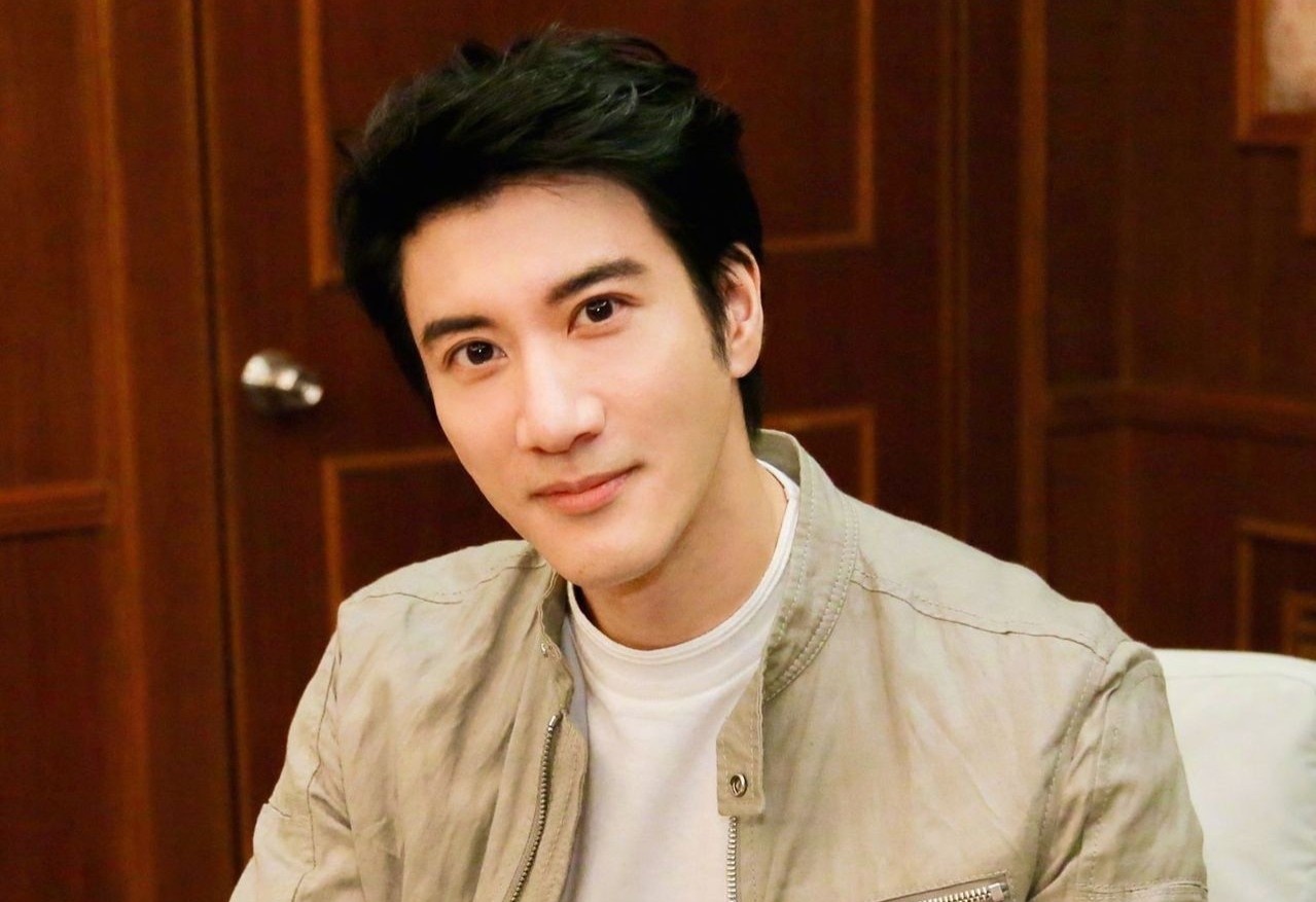 Vuong Luc Hoanh kiem trieu USD nho day nhac truc tuyen hinh anh