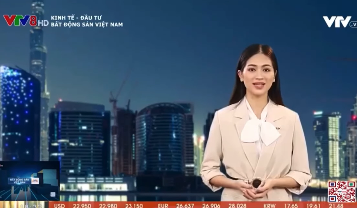 nguoi dep Hoa hau Viet Nam dan ban tin VTV anh 2