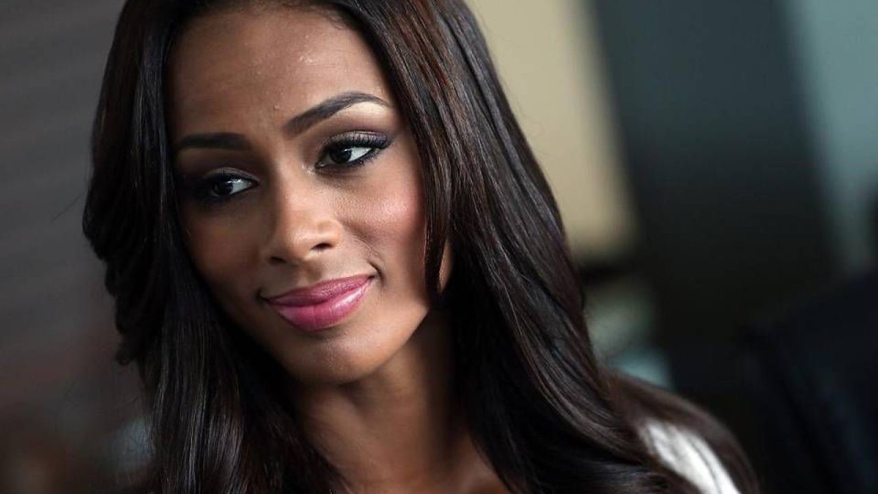 be boi o cuoc thi hoa hau anh 9