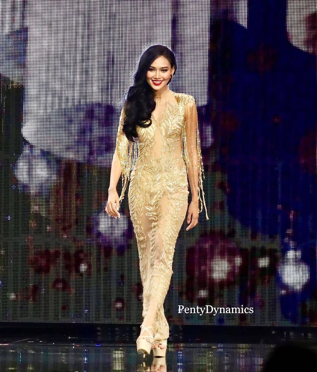 hoa hau myanmar bi truy na anh 4