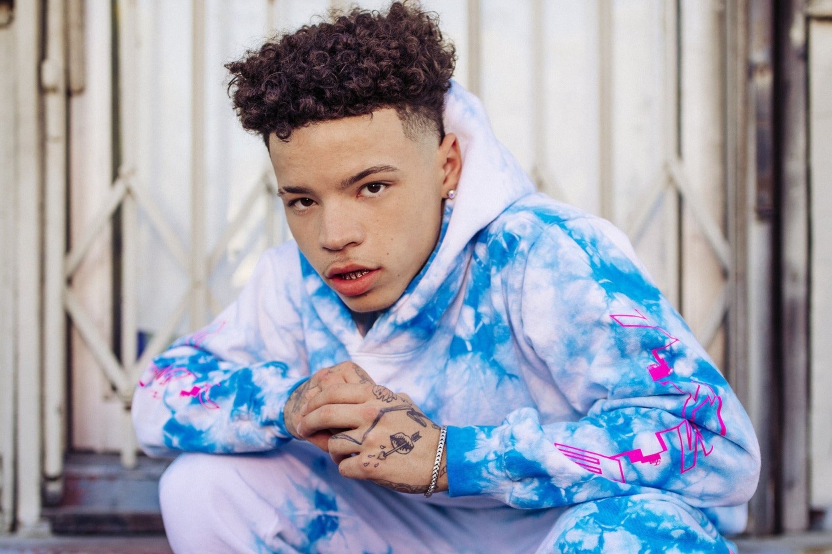 Rapper 19 tuoi doi dien an tu chung than vi toi hiep dam hinh anh