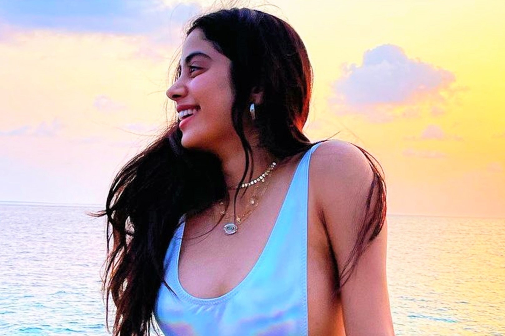 An Do that thu vi dich, loat sao van do xo di nghi duong hinh anh