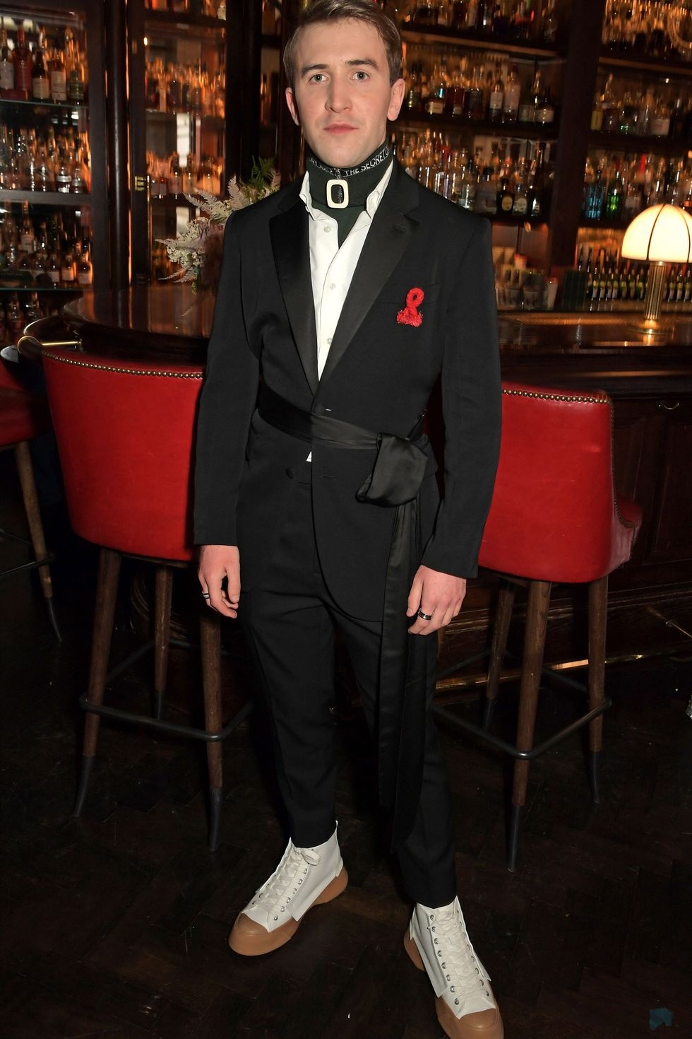 Paris Hilton mac xuyen thau anh 13