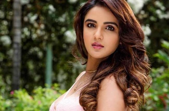 Noi dau cua sao An Do trong tham kich dich benh hinh anh