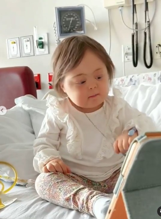 The Rock hát tặng fan nhí mắc ung thư ảnh 2 The Rock hat tang fan nhi mac ung thu anh 2