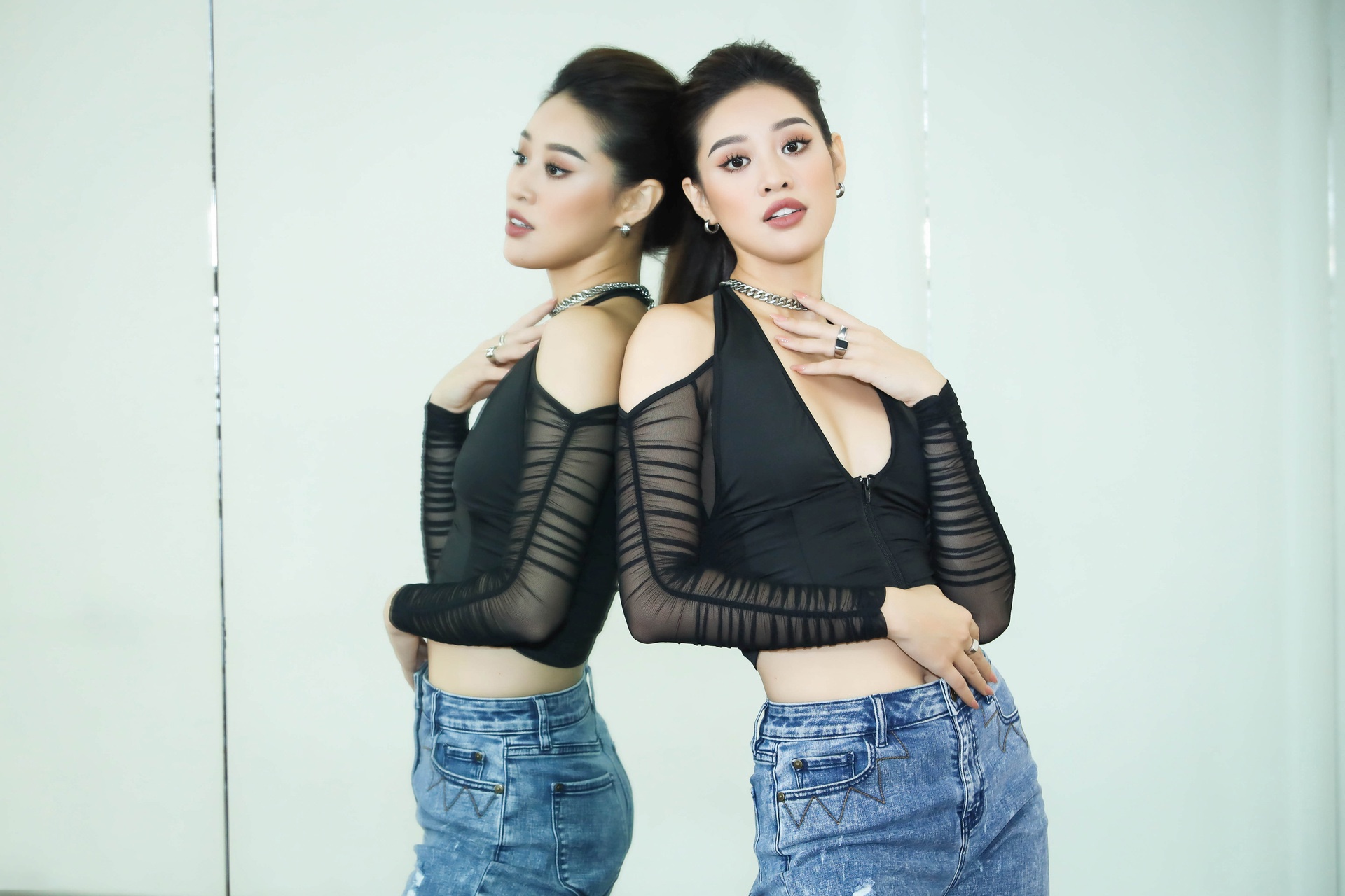 Hoa hau Khanh Van tap luyen cho Miss Universe hinh anh