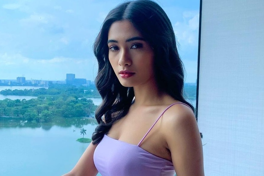 Hoa hau Myanmar tung phau thuat cat khoi u o nguc hinh anh