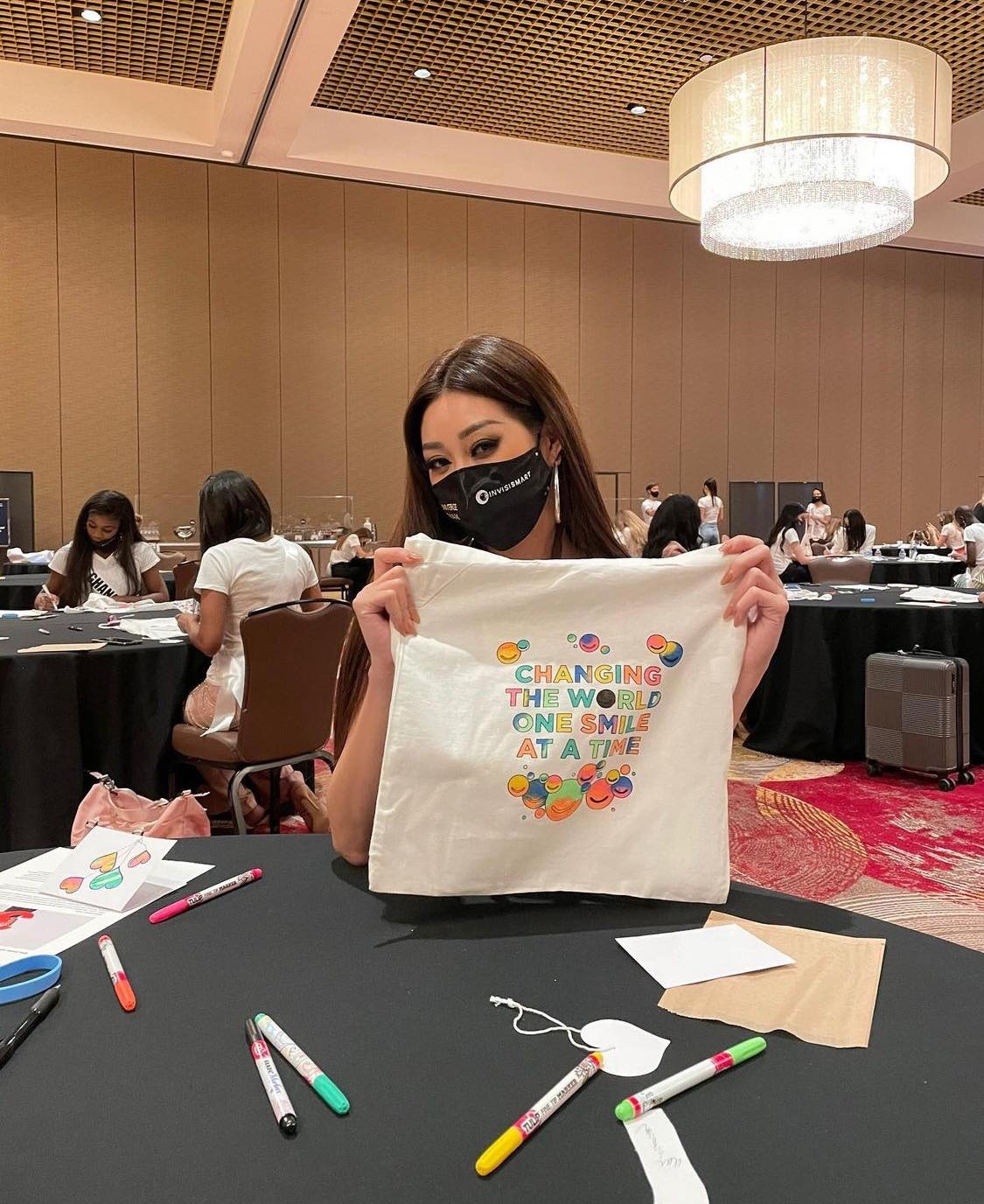 Khanh Van dien trang phuc ho eo anh 4