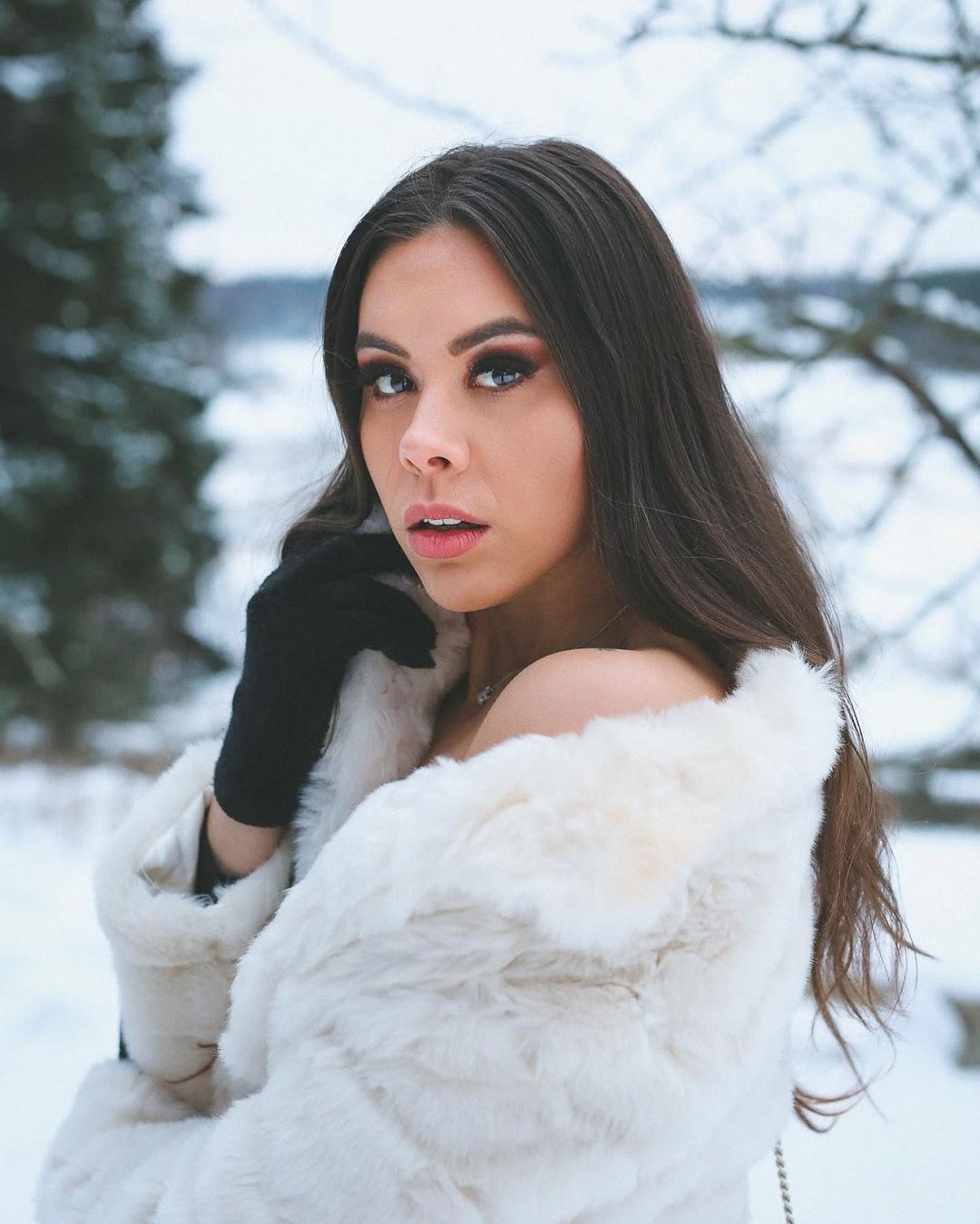 Hoa hau Phan Lan anh 18