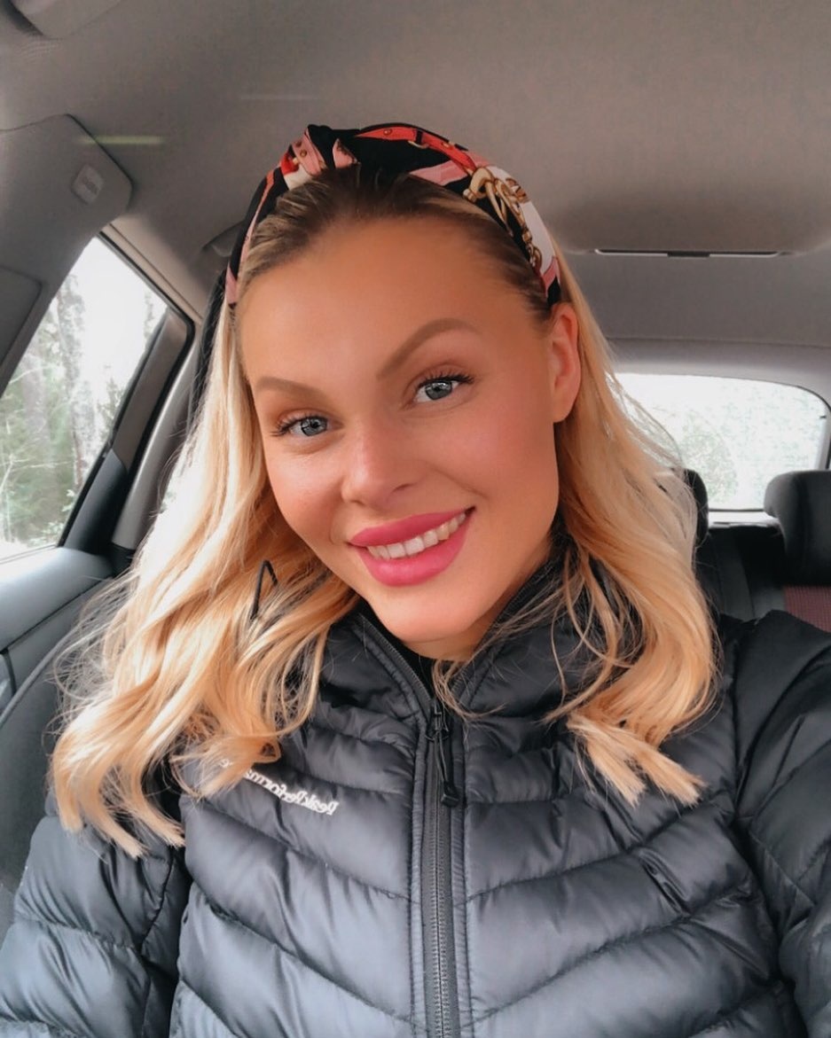 Hoa hau Phan Lan anh 12