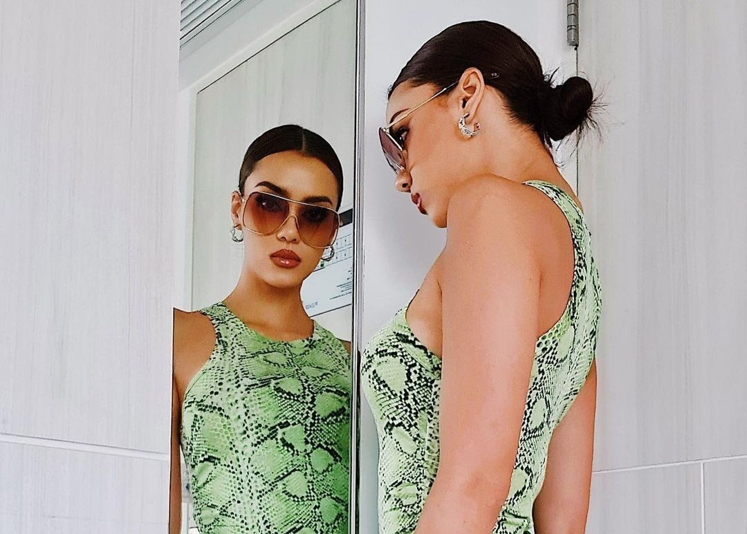 Hoa hau Hoan vu Thai Lan dien thoi trang o phong cach ly hinh anh