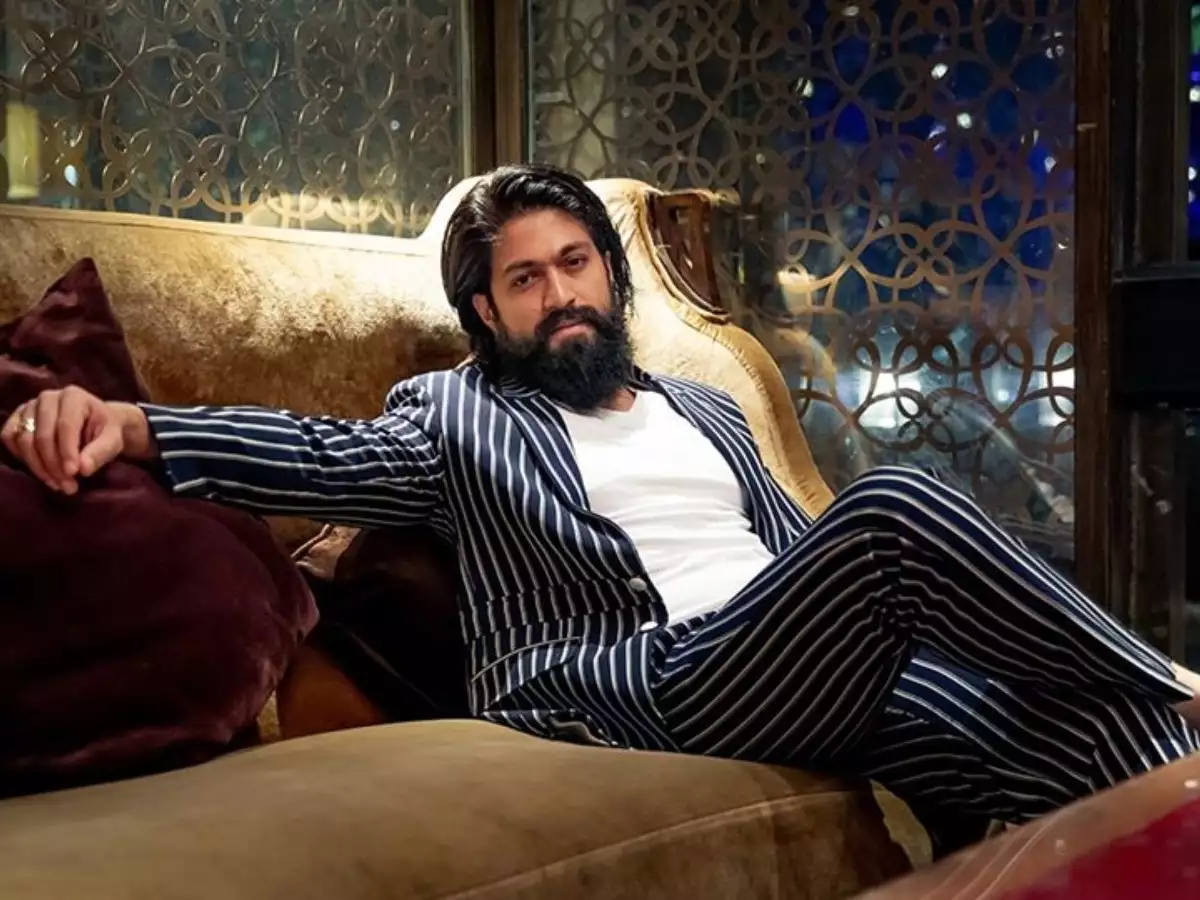 dien vien An Do giup 3000 nhan vien doan phim anh 1