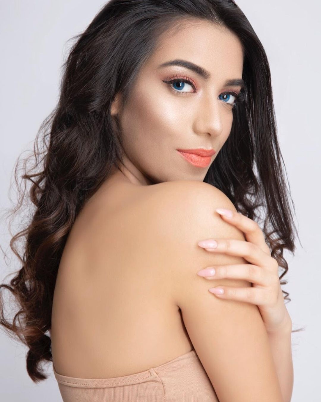 Co gai thong thao 6 thu tieng tro thanh Hoa hau The gioi Pakistan 2021 anh 2