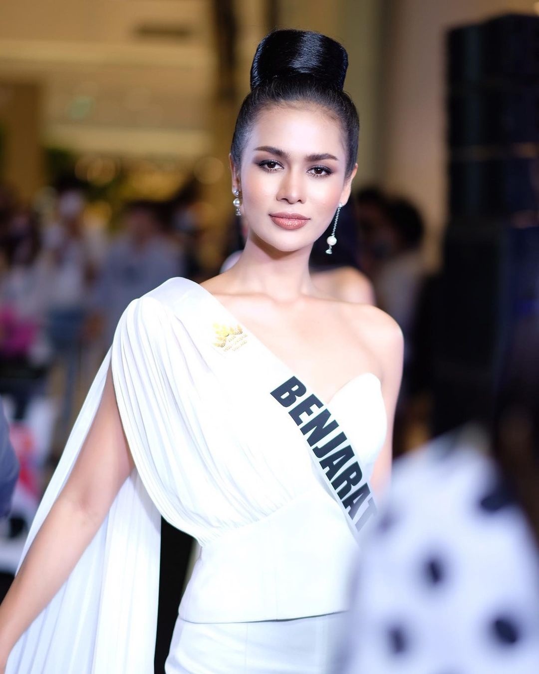 Hoa hau Sieu quoc gia Thai Lan anh 5