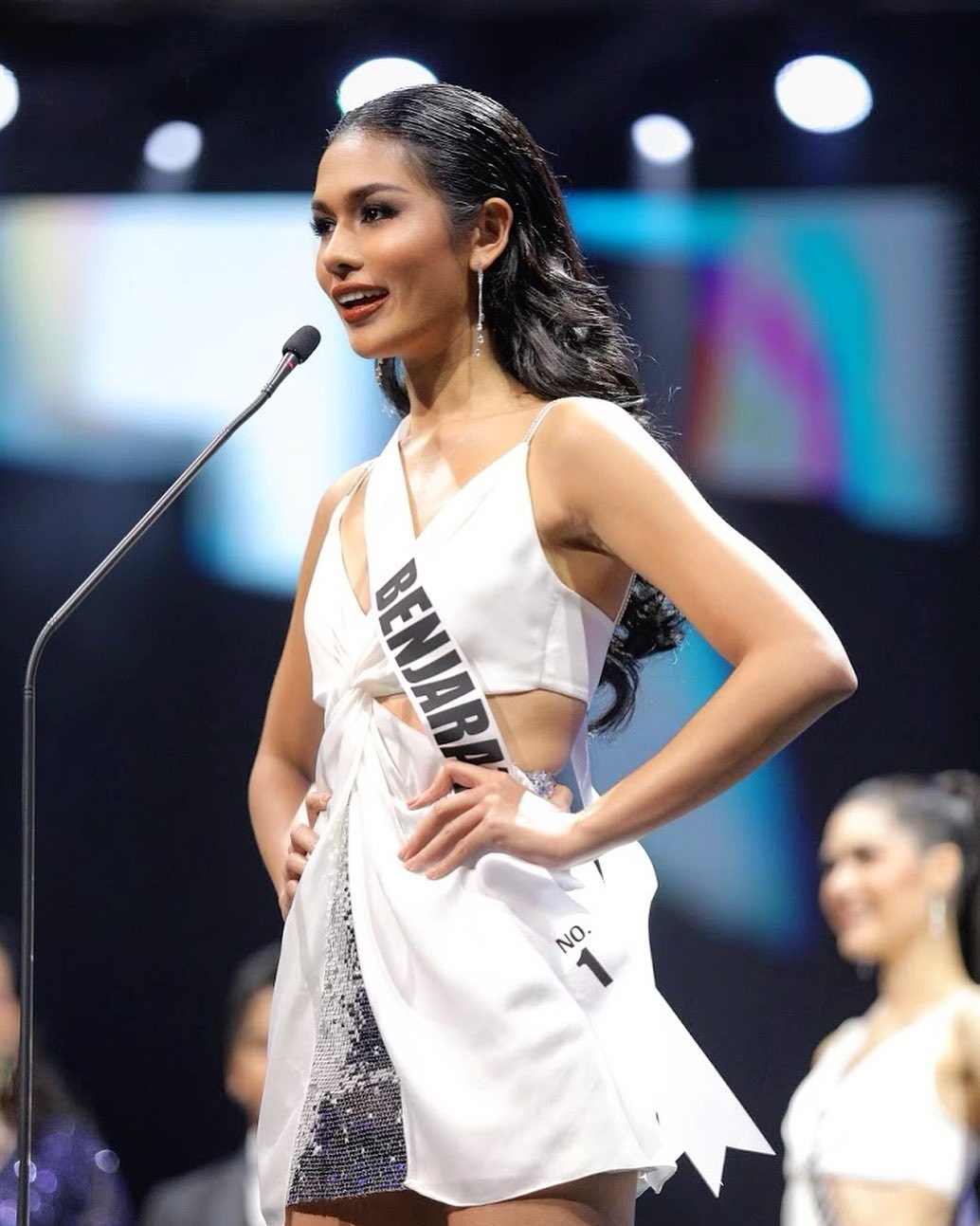 Hoa hau Sieu quoc gia Thai Lan anh 3