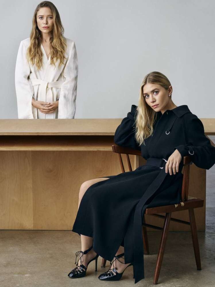 phu thuy do Elizabeth Olsen anh 3