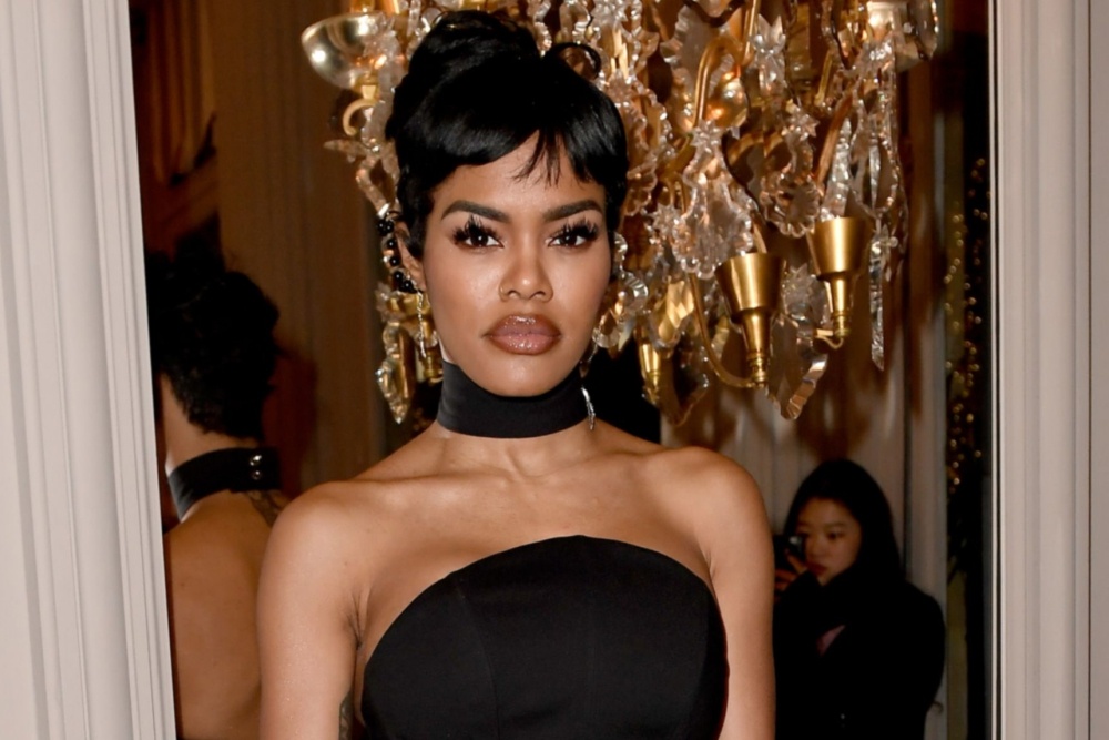 Doi tu kin tieng cua my nhan quyen ru nhat the gioi nam 2021 hinh anh