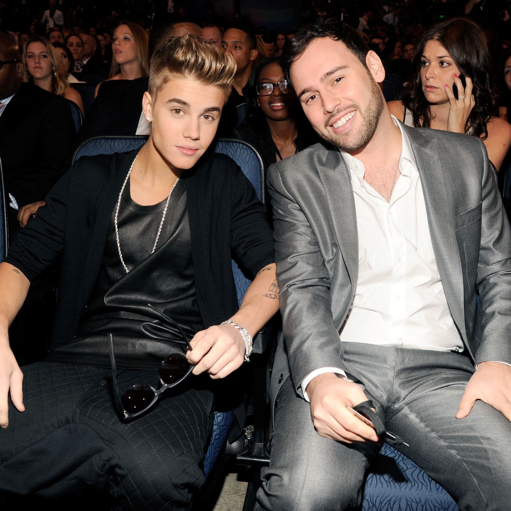 quan he quan ly va ca si anh 1