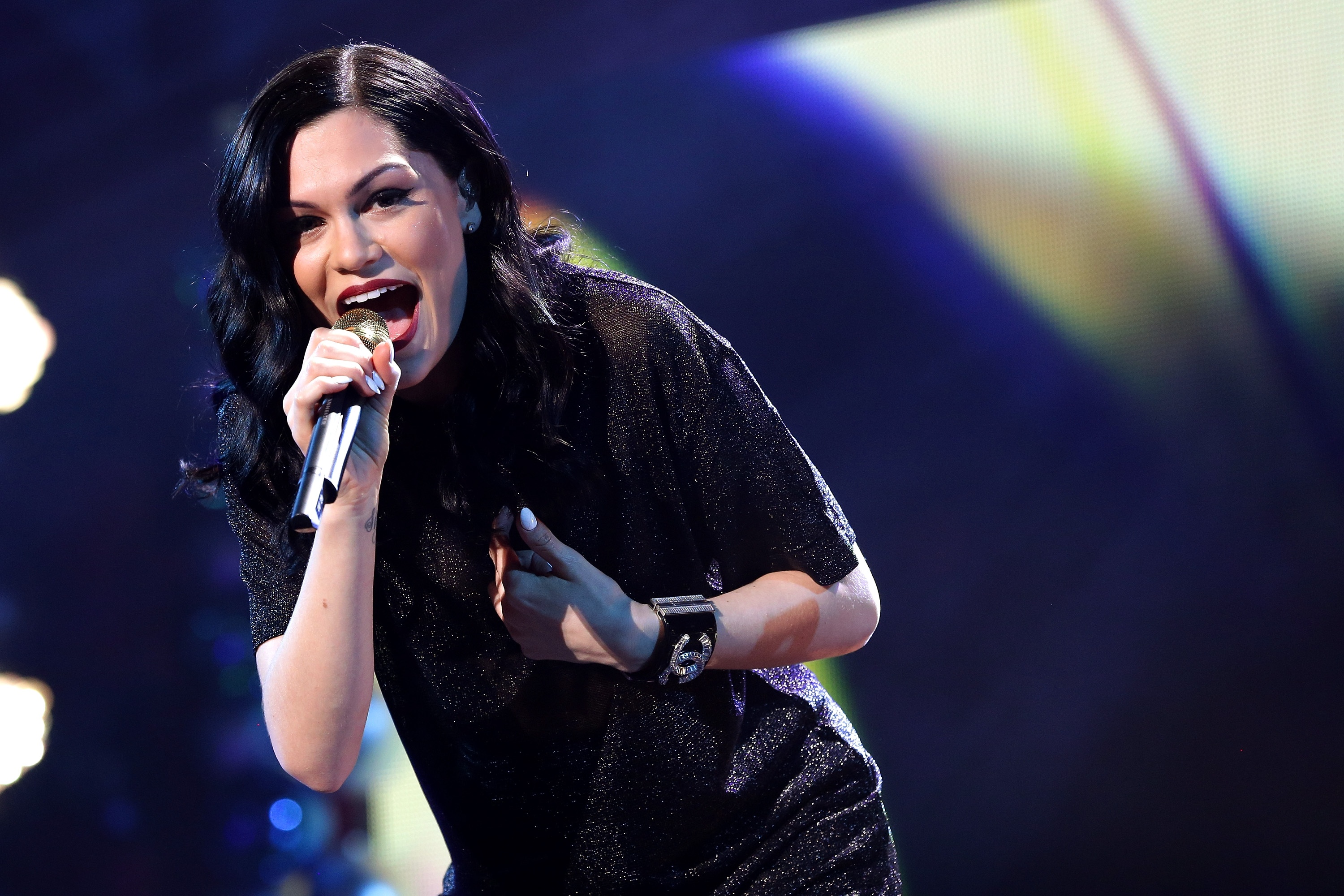bi kich cua Jessie J anh 2