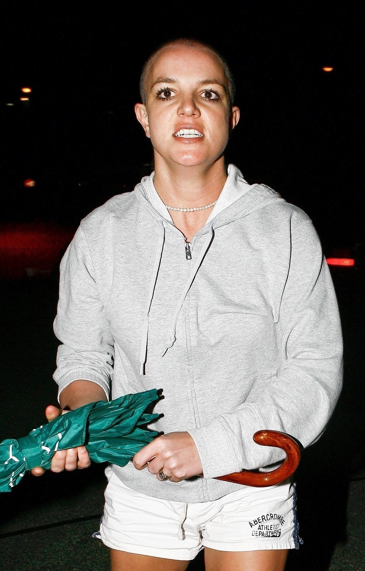 Britney Spears cạo đầu ảnh 6 Britney Spears cao dau anh 6