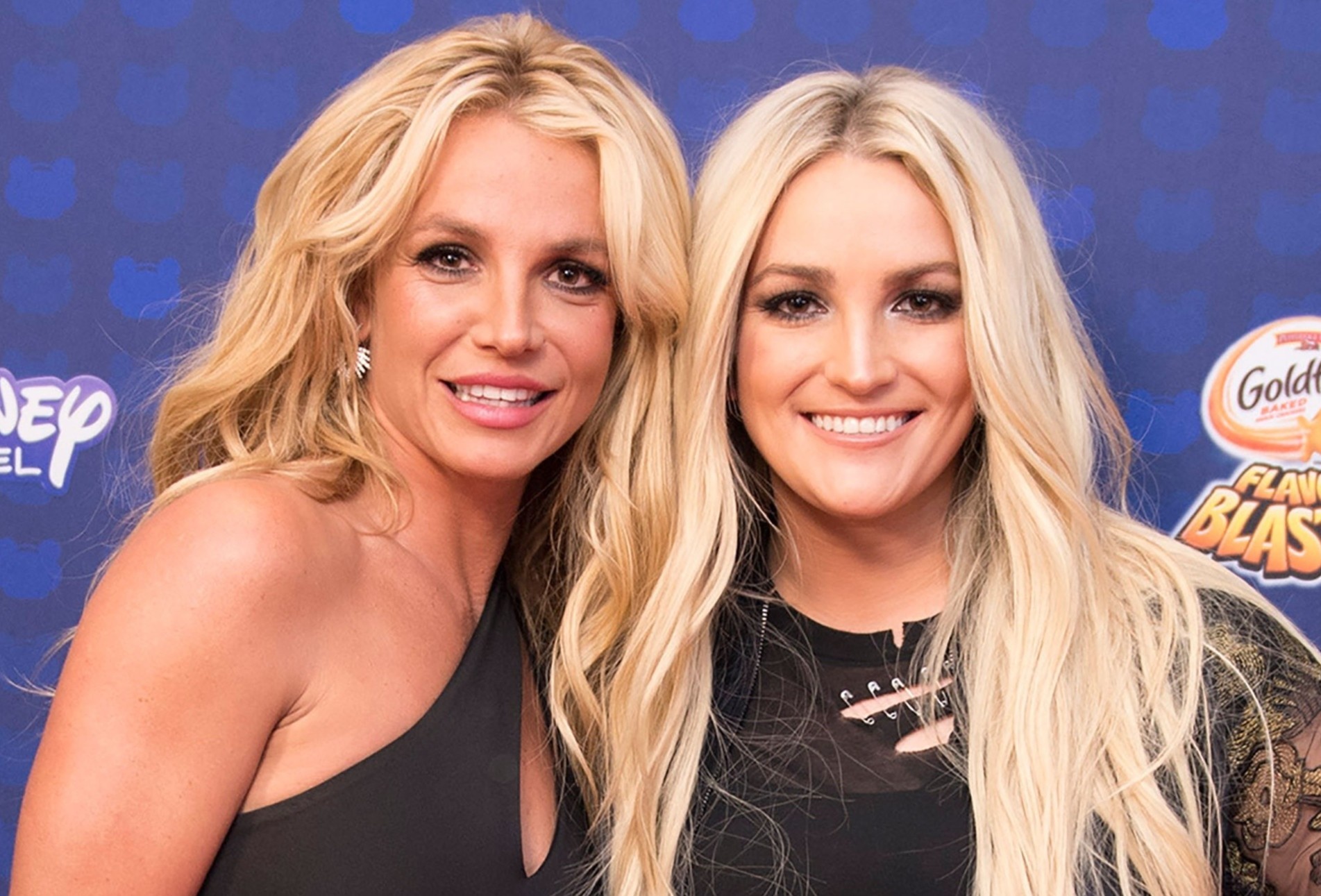 Em gai len tieng ve loi khai chan dong cua Britney Spears hinh anh