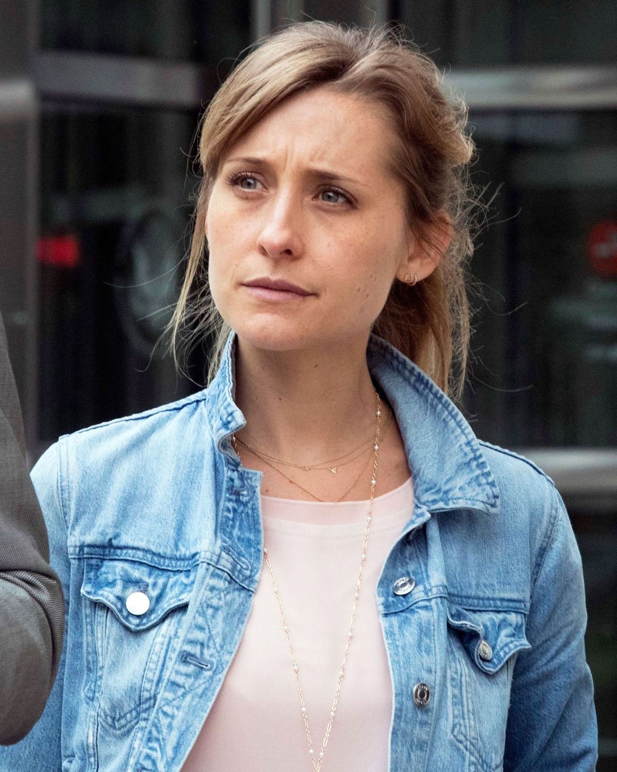 Allison Mack giao phai tinh duc anh 1