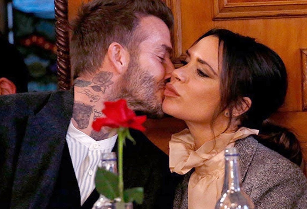 Vo chong David Beckham ky niem 22 nam cuoi hinh anh
