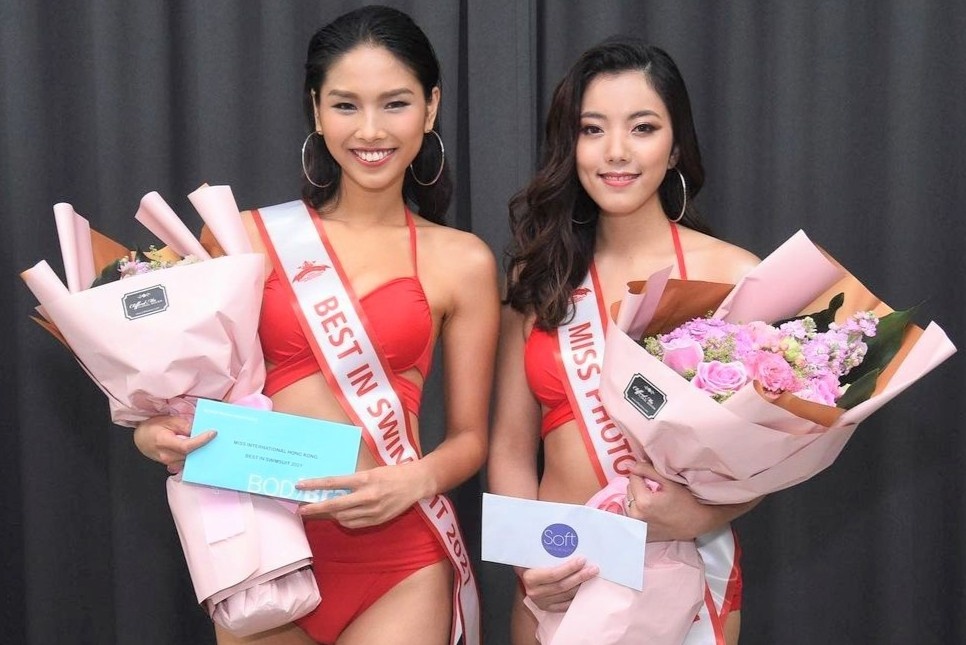 Nguoi mau 22 tuoi dang quang Hoa hau Quoc te Hong Kong hinh anh