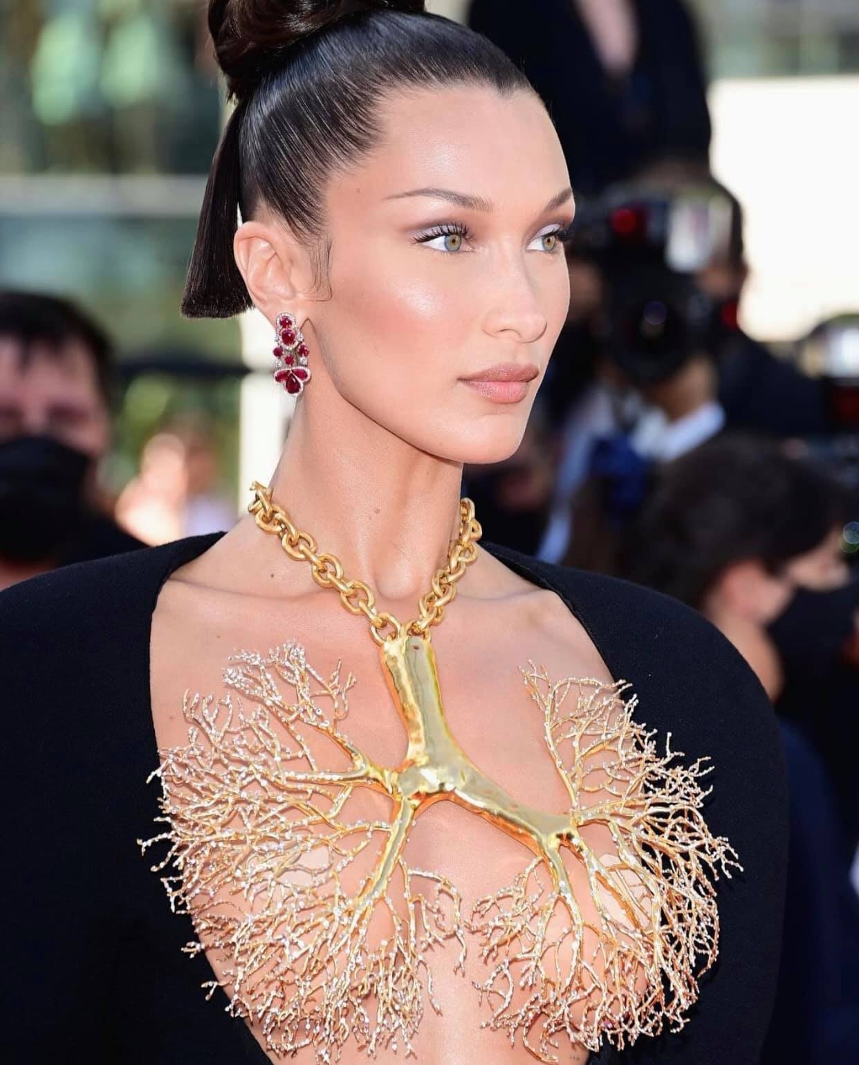 bella hadid tại cannes ảnh 2 bella hadid tai cannes anh 2