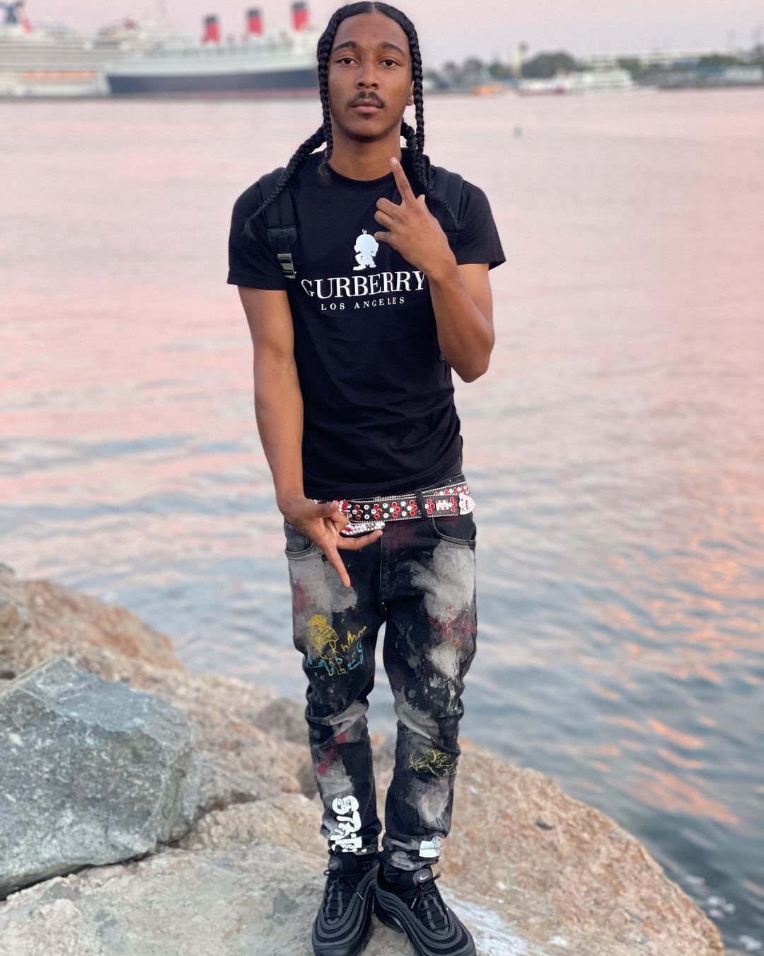 rapper bi ban chet khi dang livestream anh 1