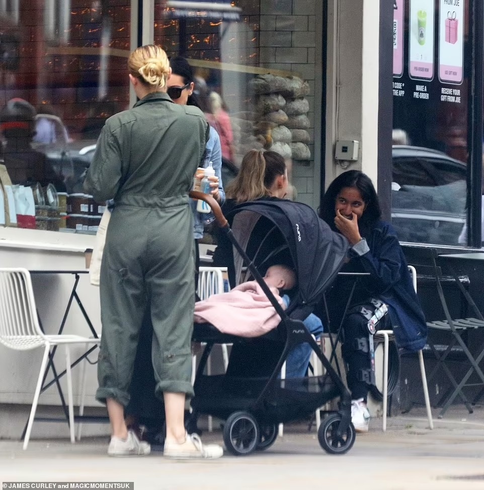 amber heard sinh con đầu lòng ảnh 1 amber heard sinh con dau long anh 1