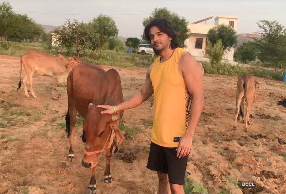 Dien vien An Do ve que chan bo anh 1