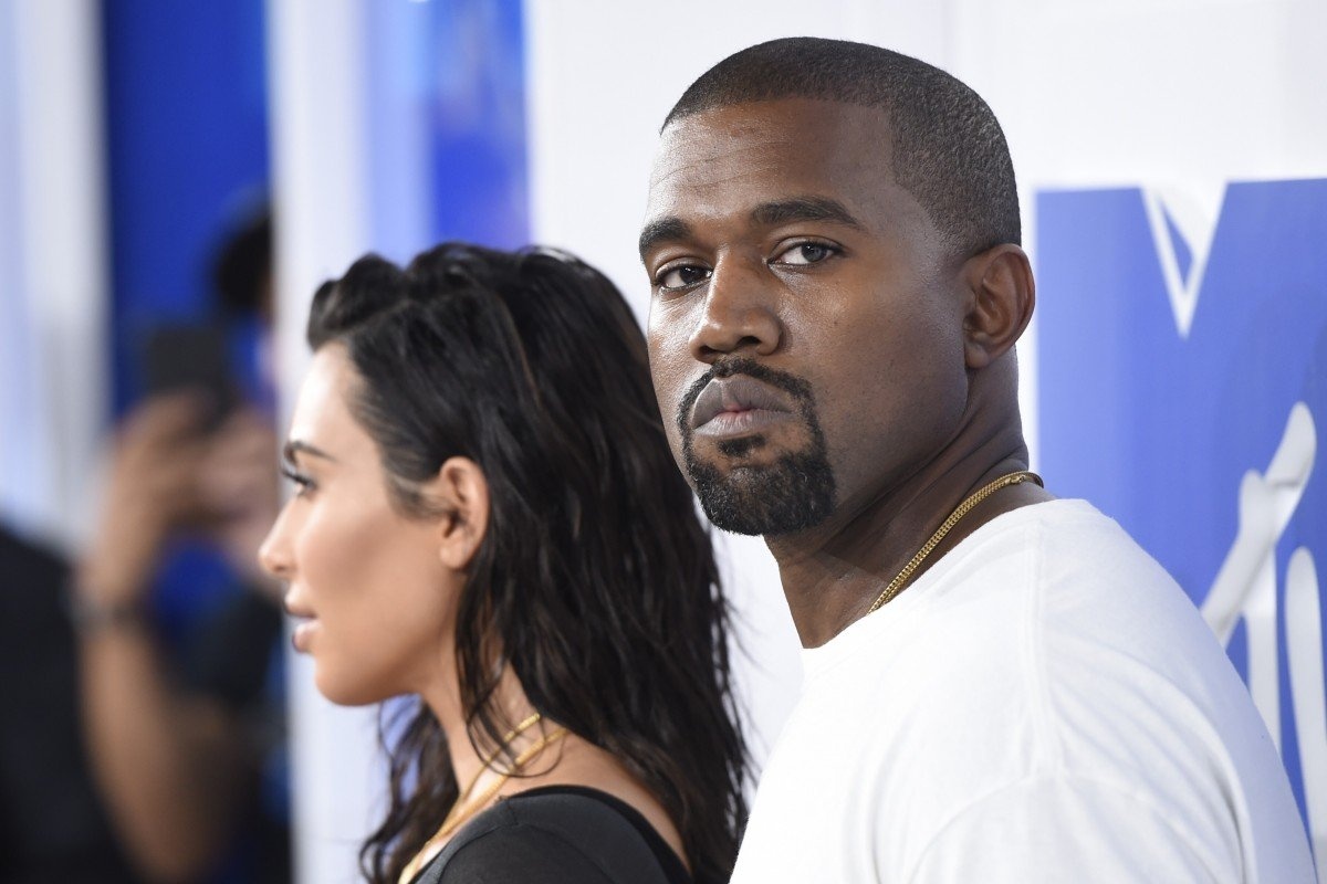 kim kardashian va kanye west sau ly hon anh 2