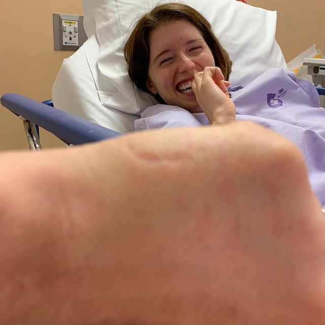 Chris Pratt va con gai Arnold Schwarzenegger anh 7