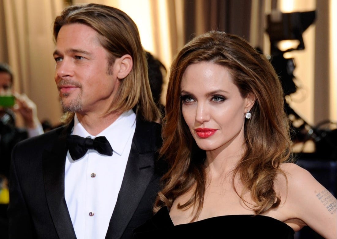 Angelina Jolie lat nguoc tinh the trong cuoc chien voi Brad Pitt hinh anh